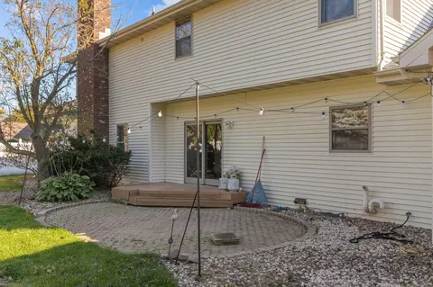 Exterior - 808 E Mayfield Dr, Appleton, WI 54911 photo 2 of 12