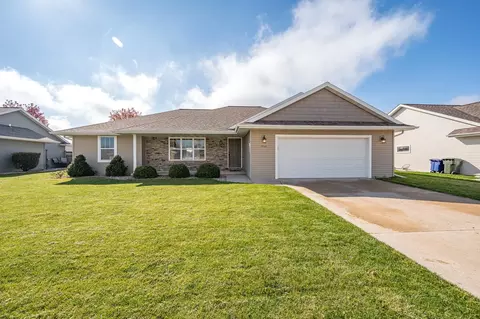 1753 Galway Ln, De Pere, WI 54115