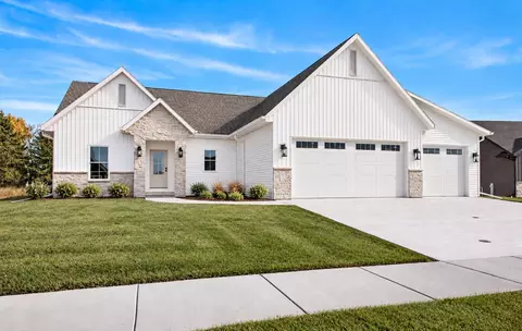 N8844 Galway Lane, Menasha, WI 54952