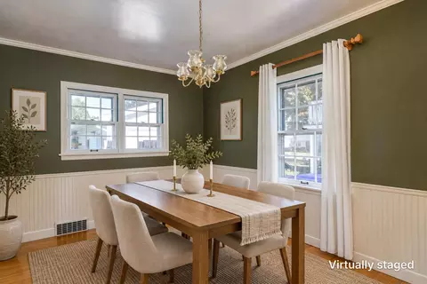 Dining - 1108 W Commercial St, Appleton, WI 54914 photo 1 of 1