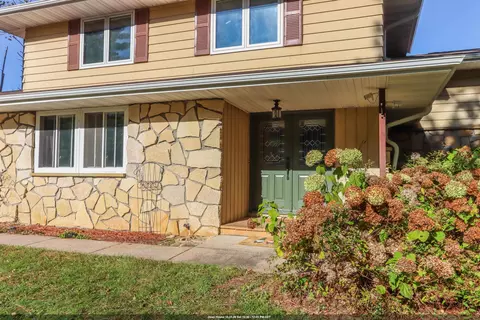 n2799 Heather Lane, Waupaca, WI 54981