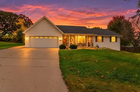 2682 Wildflower Row, Green Bay, WI 54311