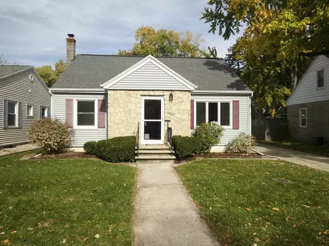 1337 Grignon St, Green Bay, WI 54301