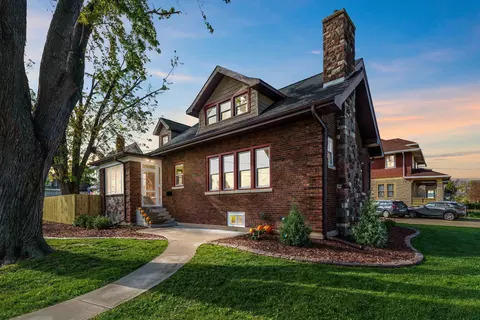 305 Cleveland St, Menasha, WI 54952