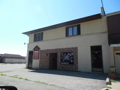 Exterior - 1415 W Kamps Ave, Appleton, WI 54914 photo 2 of 2