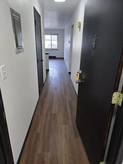 Entry Way - 1415 W Kamps Ave, Appleton, WI 54914 photo 1 of 1