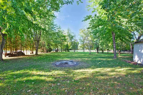1720 Lincoln Ave, Omro, WI 54963