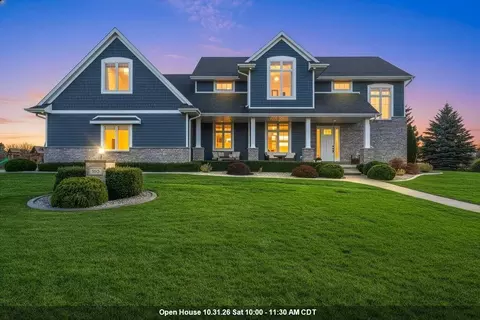 1615 N Hidden Falls Ct, De Pere, WI 54115