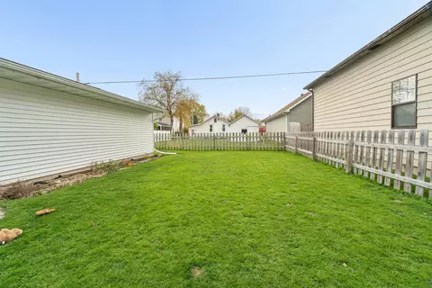 Exterior - 421 E Brewster St, Appleton, WI 54911 photo 3 of 7