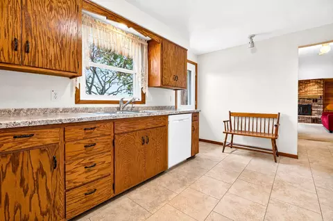Kitchen - w4401 Pine Grove Road, Appleton, WI 54913 photo 3 of 3