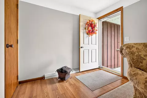 Entry Way - w4401 Pine Grove Road, Appleton, WI 54913 photo 1 of 1