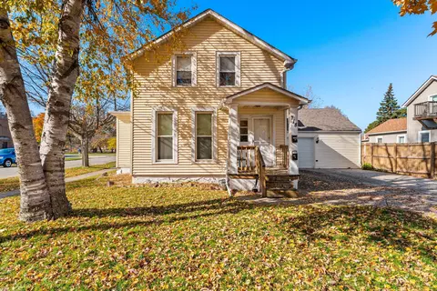 718 S Oakland Ave, Green Bay, WI 54304