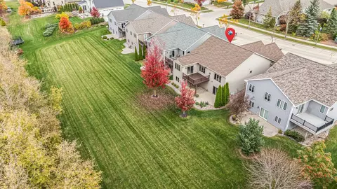 View/Area - 5331 N Haymeadow Ave, Appleton, WI 54913 photo 1 of 4