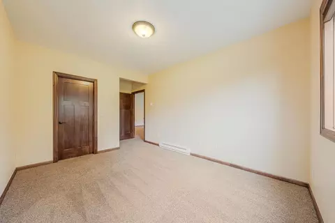Bedroom - 5331 N Haymeadow Ave, Appleton, WI 54913 photo 9 of 9