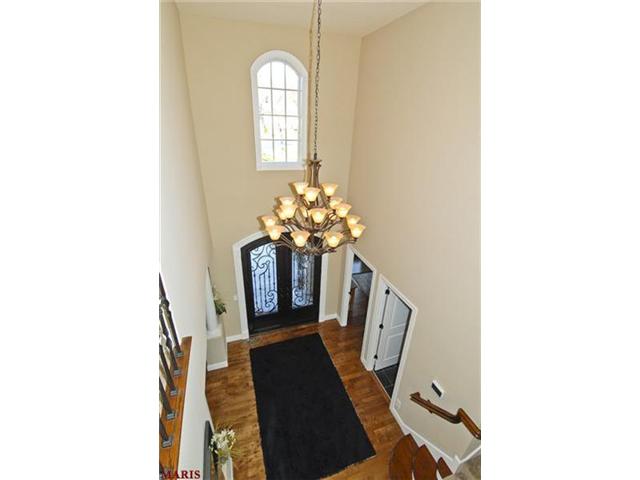 1005 Stonecastle Dr, O'fallon, MO 63366 photo 16