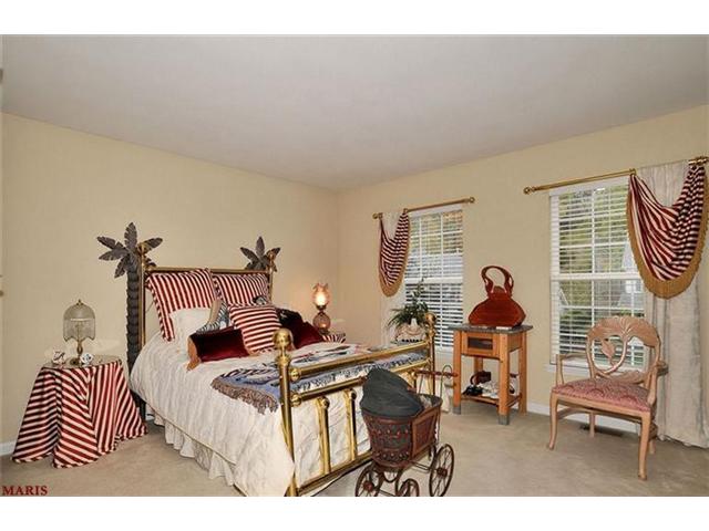 585 Legends View Dr, Eureka, MO 63025 photo 21