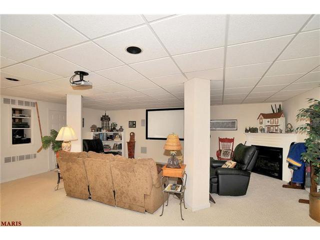 585 Legends View Dr, Eureka, MO 63025 photo 23