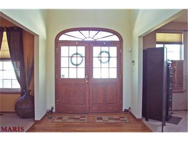 746 Arbor Ridge Ct, Ballwin, MO 63021 photo 2