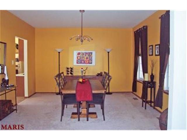 746 Arbor Ridge Ct, Ballwin, MO 63021 photo 4