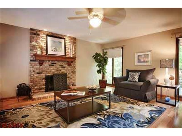 1541 Autumn Leaf Dr, Ballwin, MO 63021 photo 3