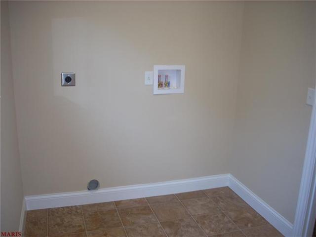22 Hawthorne Ct, O'fallon, MO 63366 photo 9
