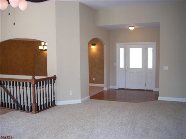 22 Hawthorne Ct, O'fallon, MO 63366 photo 16