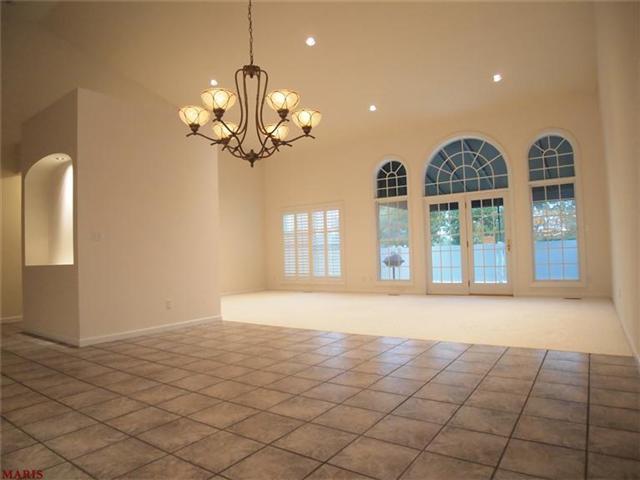 121 Wake Forest Dr, O'fallon, MO 63368 photo 7