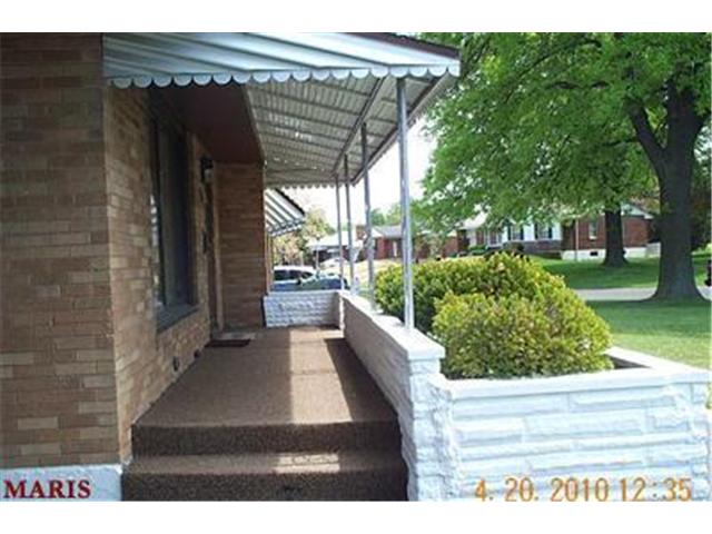 1261 Edgewater Dr, Saint Louis, MO 63137 photo 21