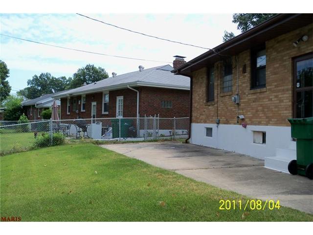 1261 Edgewater Dr, Saint Louis, MO 63137 photo 16