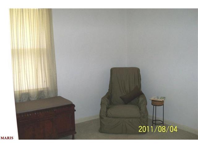 1261 Edgewater Dr, Saint Louis, MO 63137 photo 12
