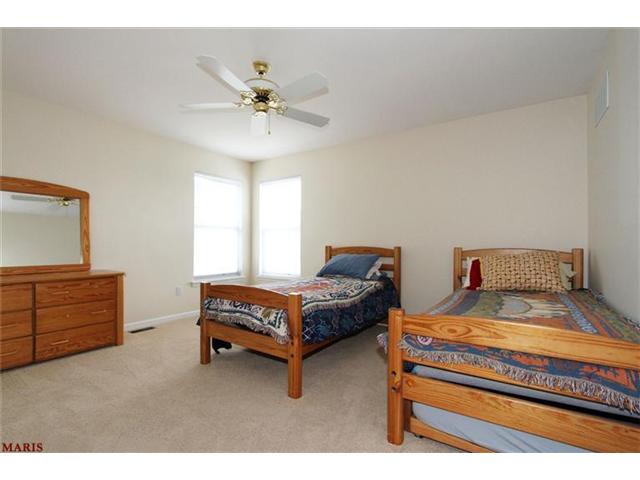 809 Castle Forest Ct, Ballwin, MO 63021 photo 20