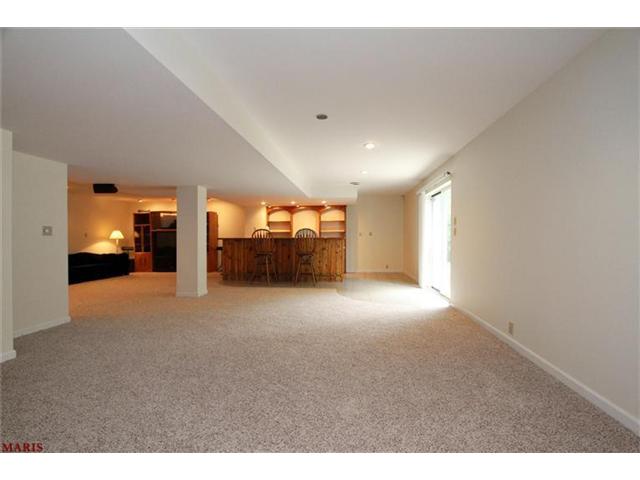 809 Castle Forest Ct, Ballwin, MO 63021 photo 24