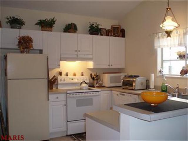515 Echo Hill Ct, Ballwin, MO 63021 photo 3