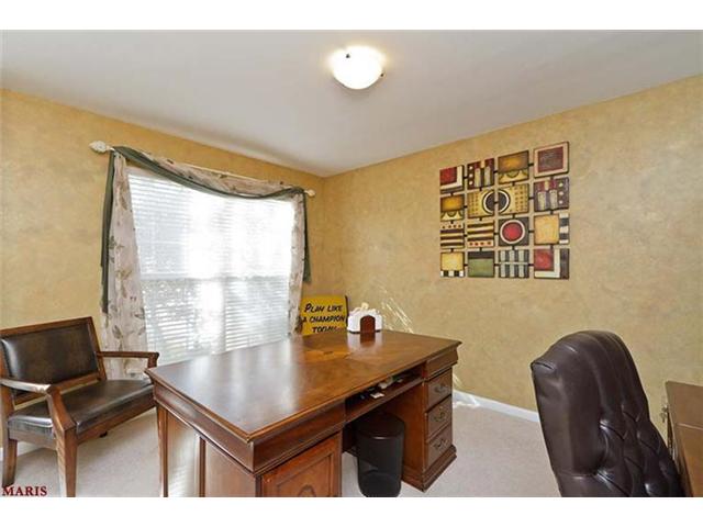 54 Hornbean Ct, O'fallon, MO 63368 photo 4
