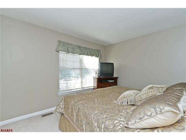 54 Hornbean Ct, O'fallon, MO 63368 photo 32
