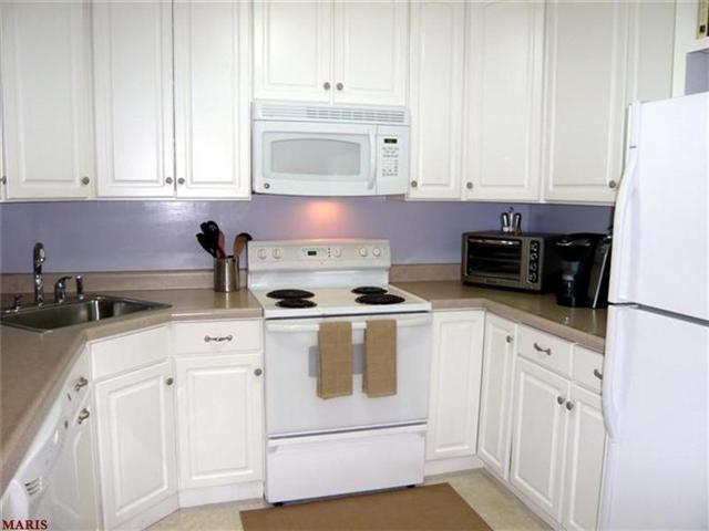 834 Alexandra Ave, Glendale, MO 63122 photo 9
