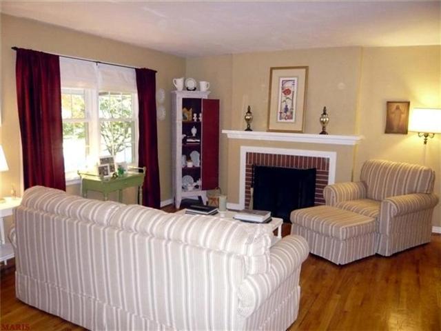 834 Alexandra Ave, Glendale, MO 63122 photo 3
