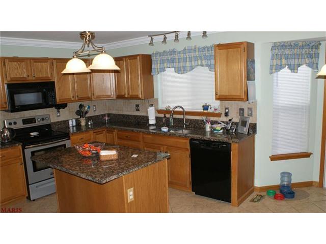 1802 Forest Trace Dr, O'fallon, MO 63368 photo 5