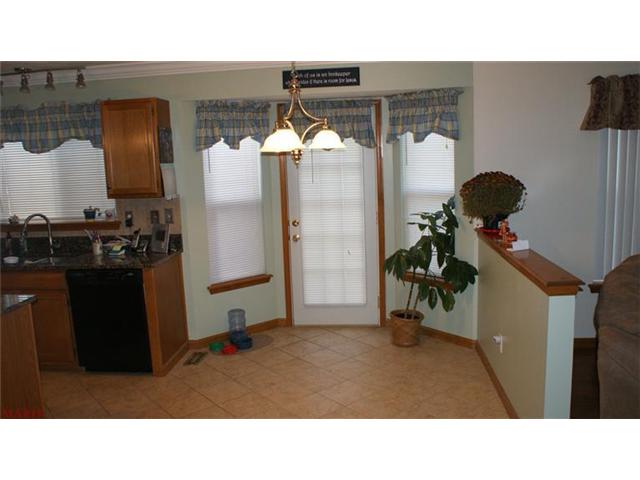 1802 Forest Trace Dr, O'fallon, MO 63368 photo 6