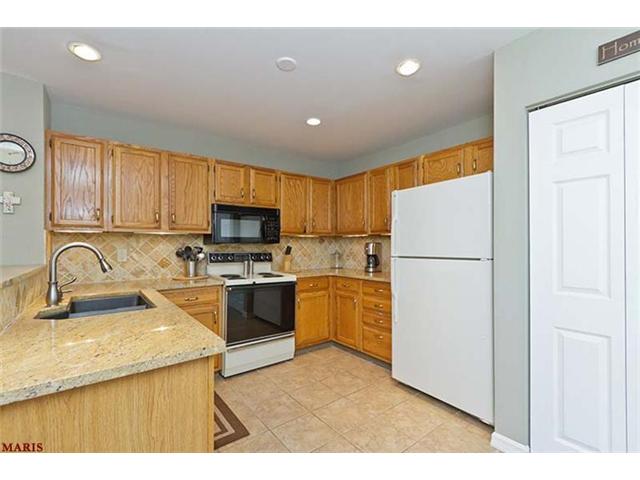 738 Ridgeview Circle Ln, Ballwin, MO 63021 photo 6