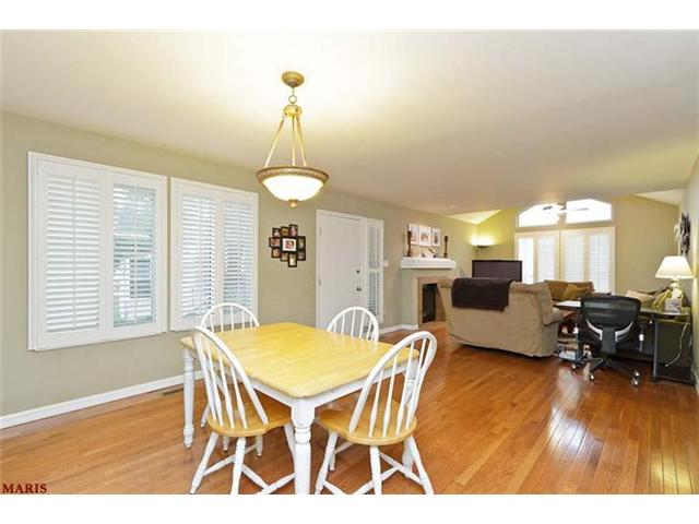 738 Ridgeview Circle Ln, Ballwin, MO 63021 photo 5