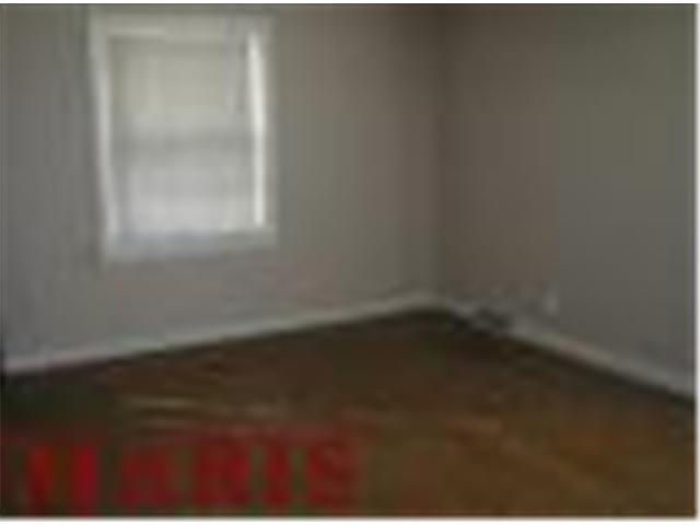 8054 Audrain Dr, Normandy, MO 63121 photo 4