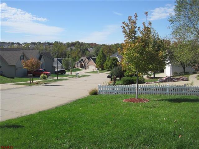 728 Longfellow Cir, O'fallon, MO 63366 photo 43