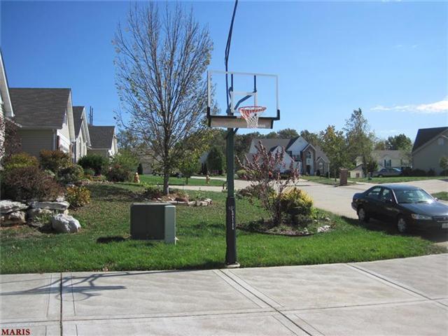 728 Longfellow Cir, O'fallon, MO 63366 photo 42