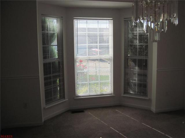 728 Longfellow Cir, O'fallon, MO 63366 photo 8