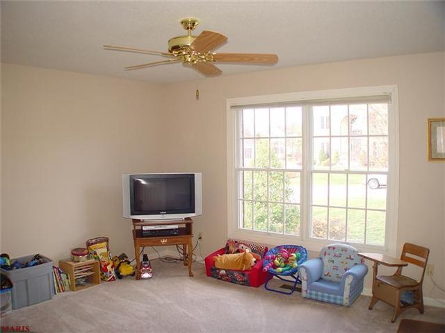223 Summit Rdg, Weldon Spring, MO 63304 photo 18