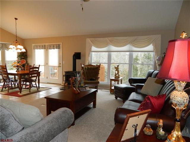 982 Shire Ln, Eureka, MO 63025 photo 9