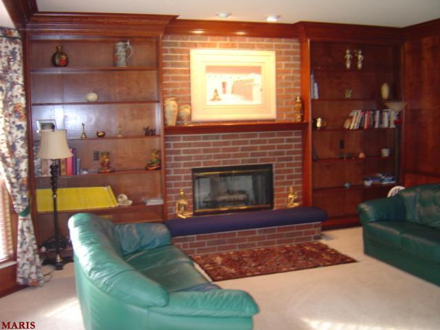 15911 Forest Vly, Ballwin, MO 63021 photo 3