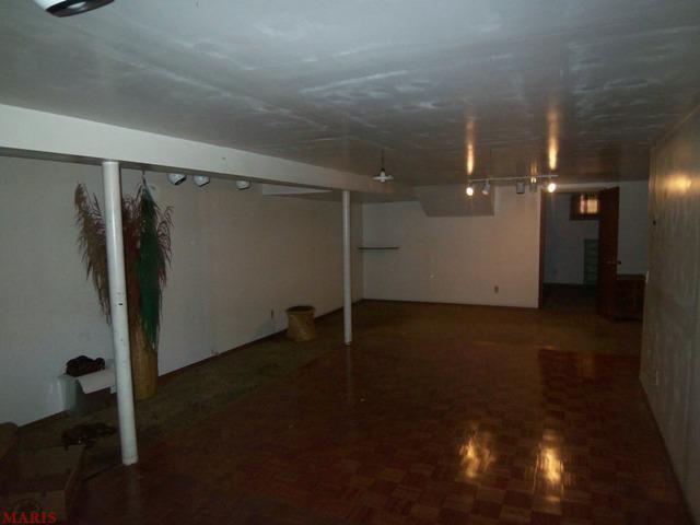 227 Olympia Dr, Ferguson, MO 63135 photo 15