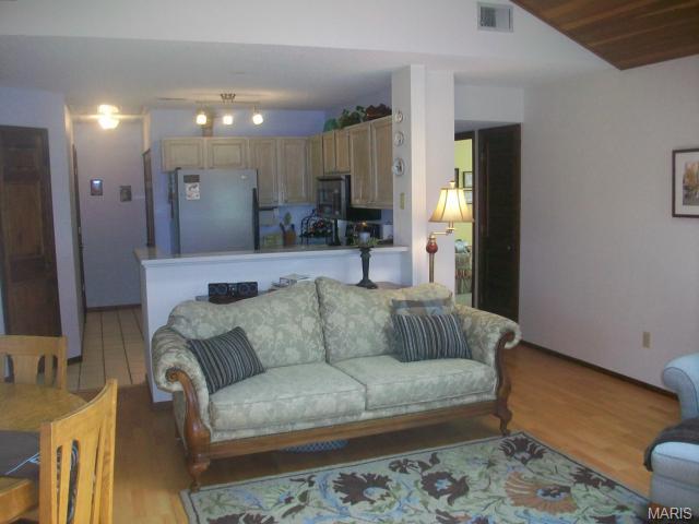 709 Hemingway Ln, Weldon Spring, MO 63304 photo 9